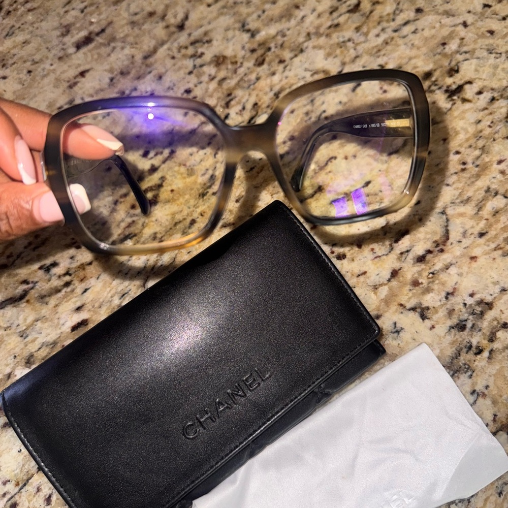 CHANEL Tortoise Shell Glasses - Picture 3 of 4